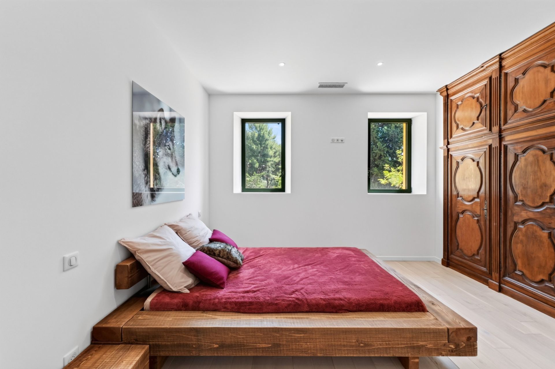 luxury house 6 Rooms for sale on ALLAUCH (13190)