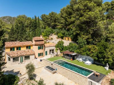 Sale Luxury house Allauch 6&nbsp;Rooms 282&nbsp;m²