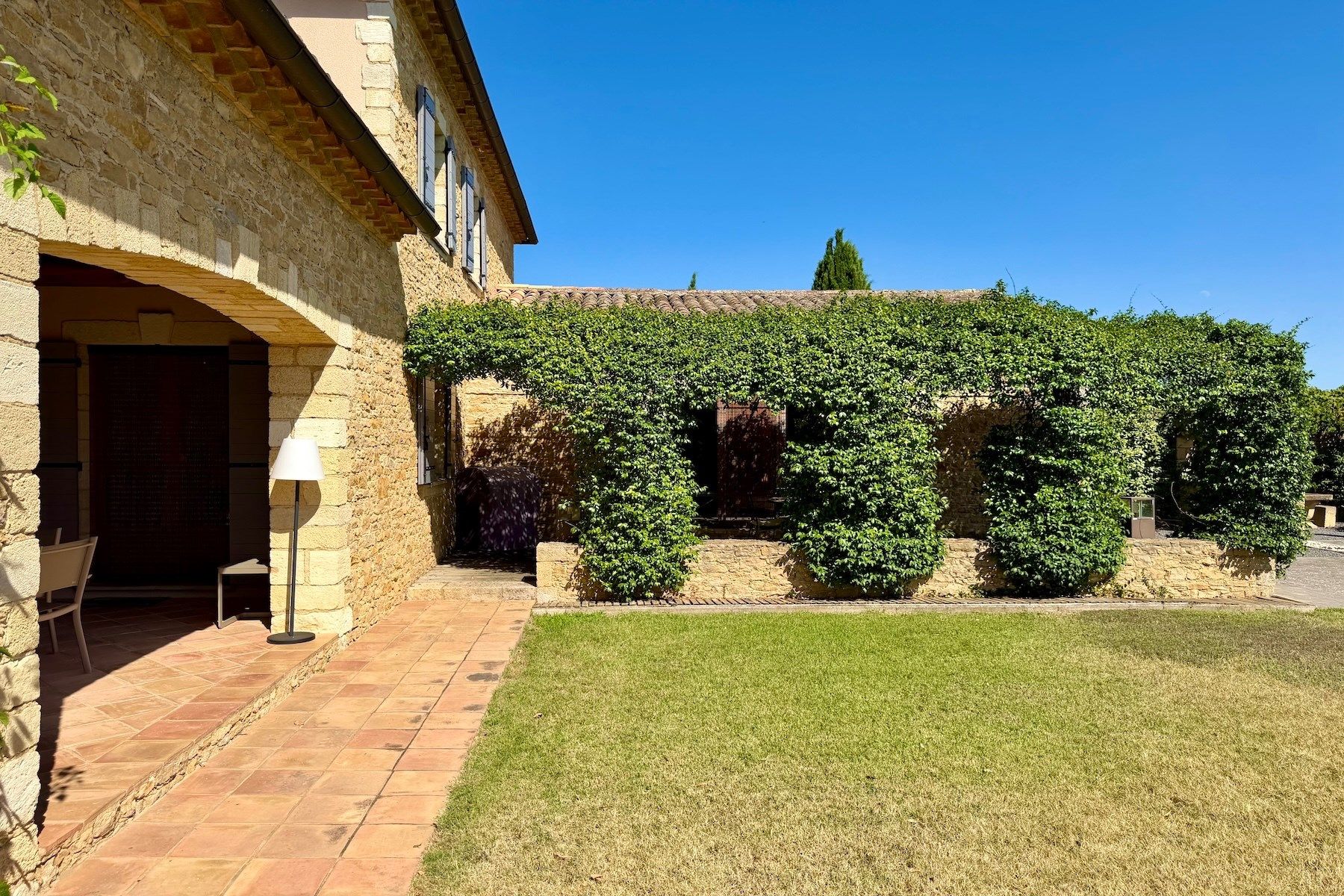 mas 9 Pièces en vente sur UZES (30700)