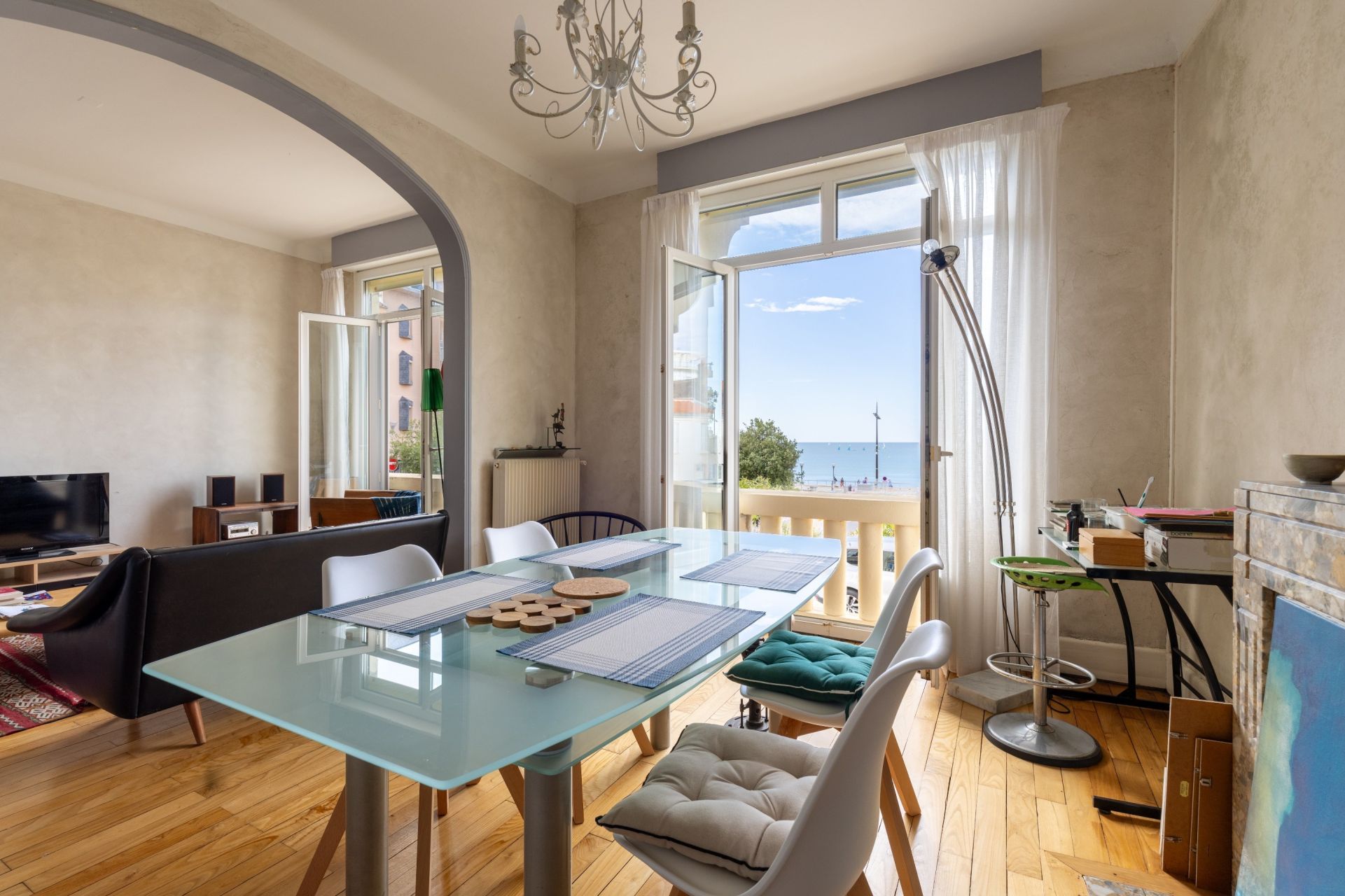 luxury apartment 4 Rooms for sale on LES SABLES D OLONNE (85100)