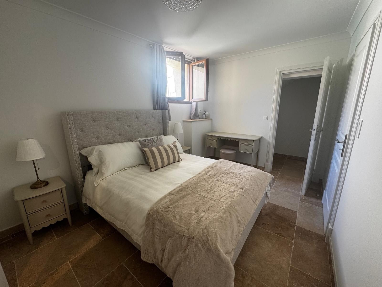 maison de luxe 4 Pièces en vente sur ST GENIES DE FONTEDIT (34480)