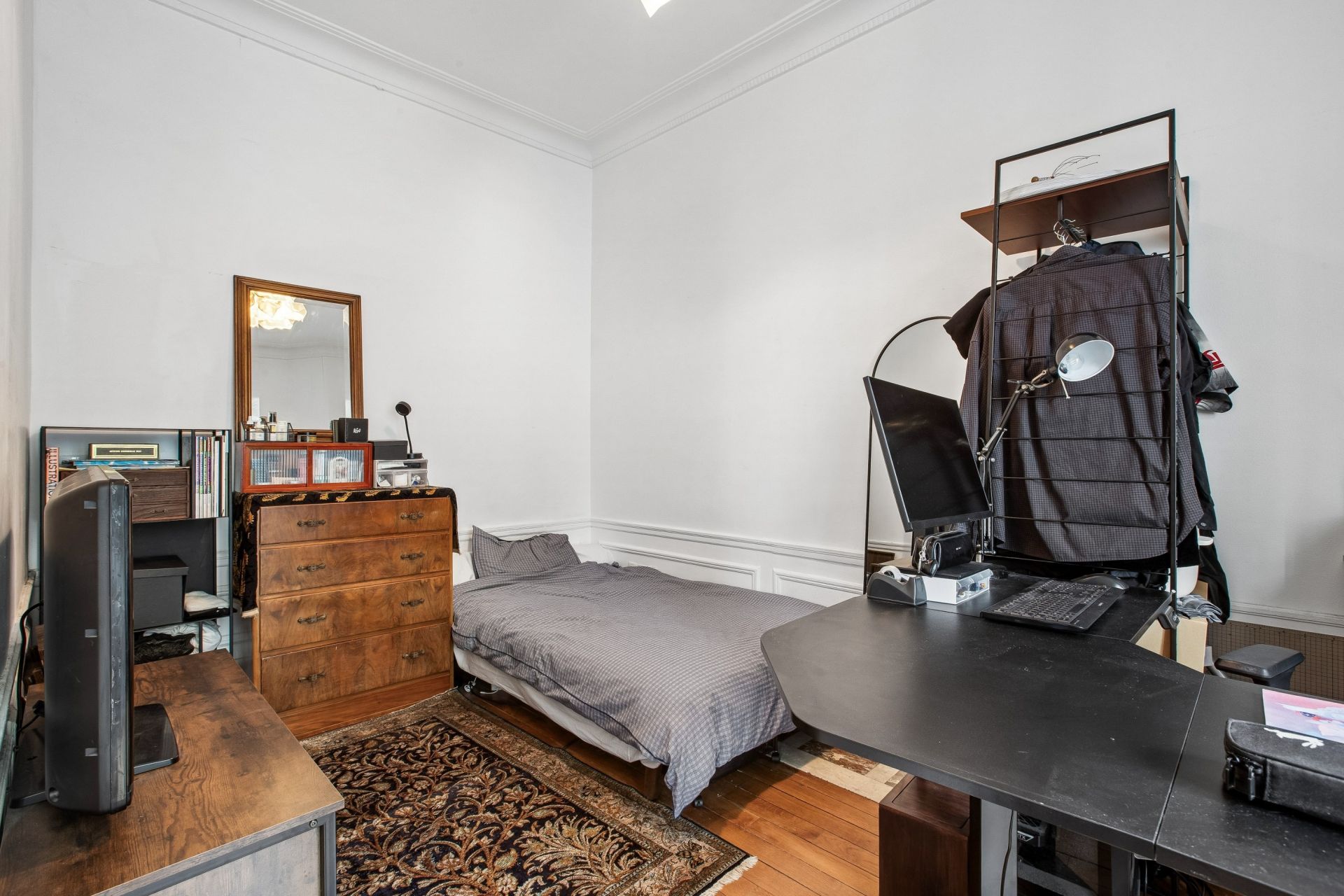 luxury apartment 4 Rooms for sale on PARIS (75017)