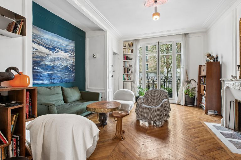 luxury apartment 4 Rooms for sale on PARIS (75017)
