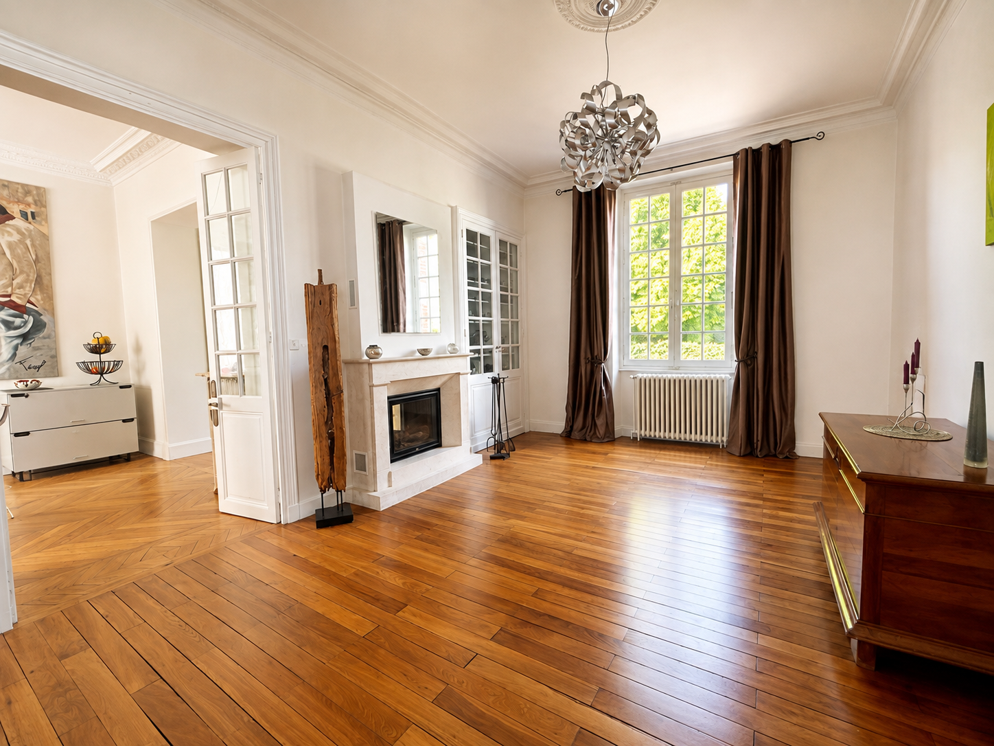 luxury house 9 Rooms for sale on ORLEANS (45000)