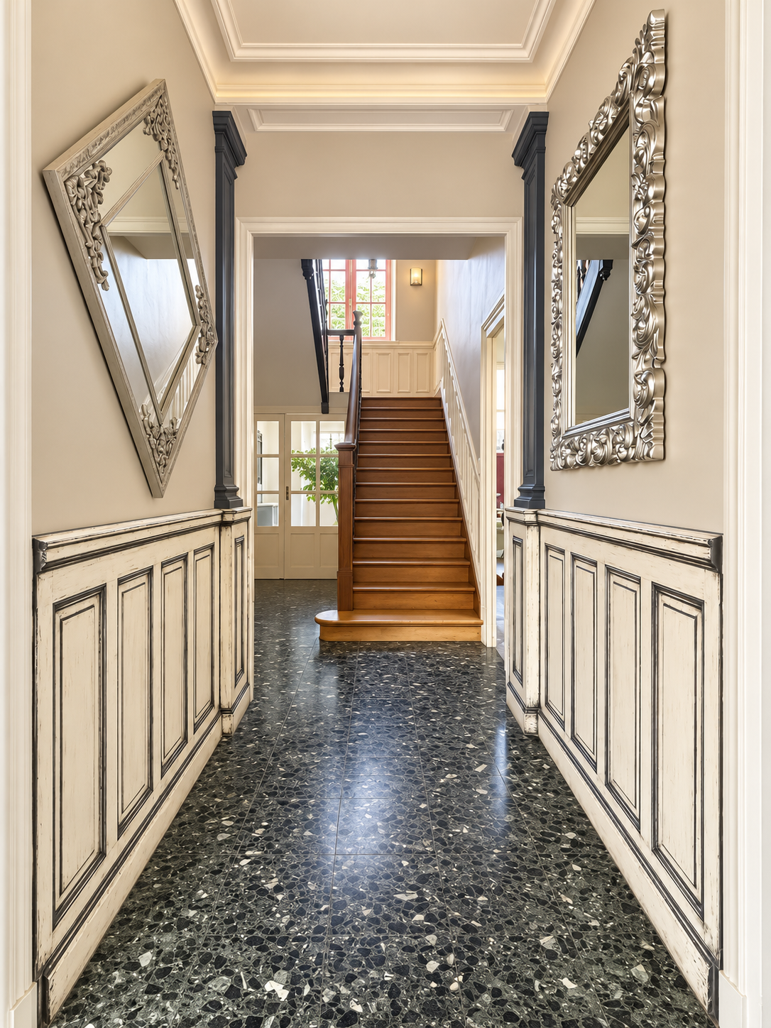 luxury house 9 Rooms for sale on ORLEANS (45000)