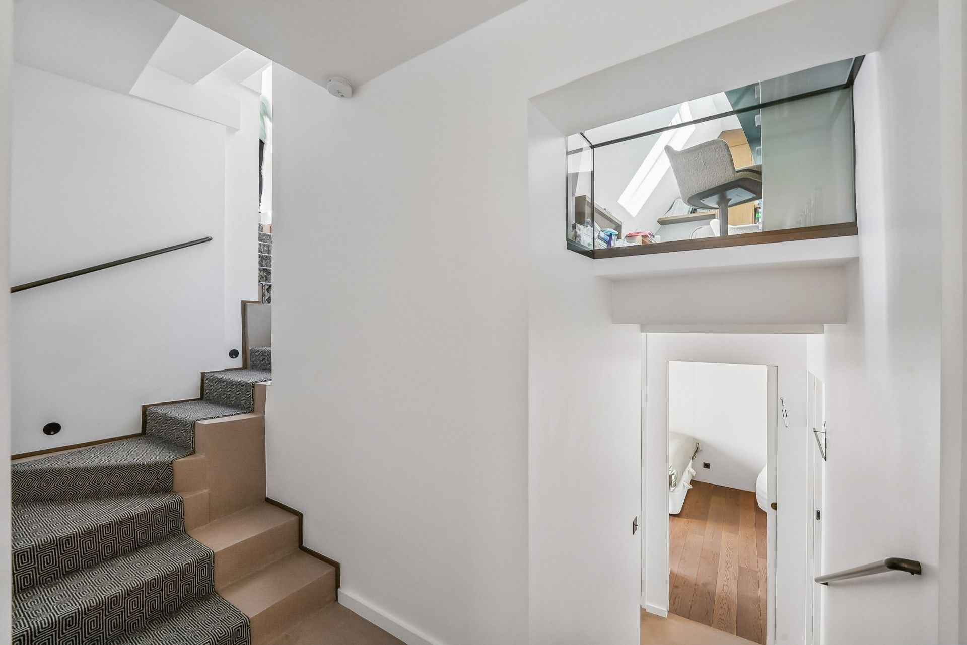 luxury duplex 9 Rooms for sale on PARIS (75003)