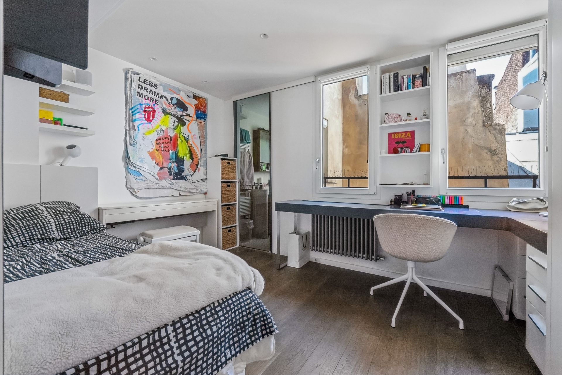 luxury duplex 9 Rooms for sale on PARIS (75003)