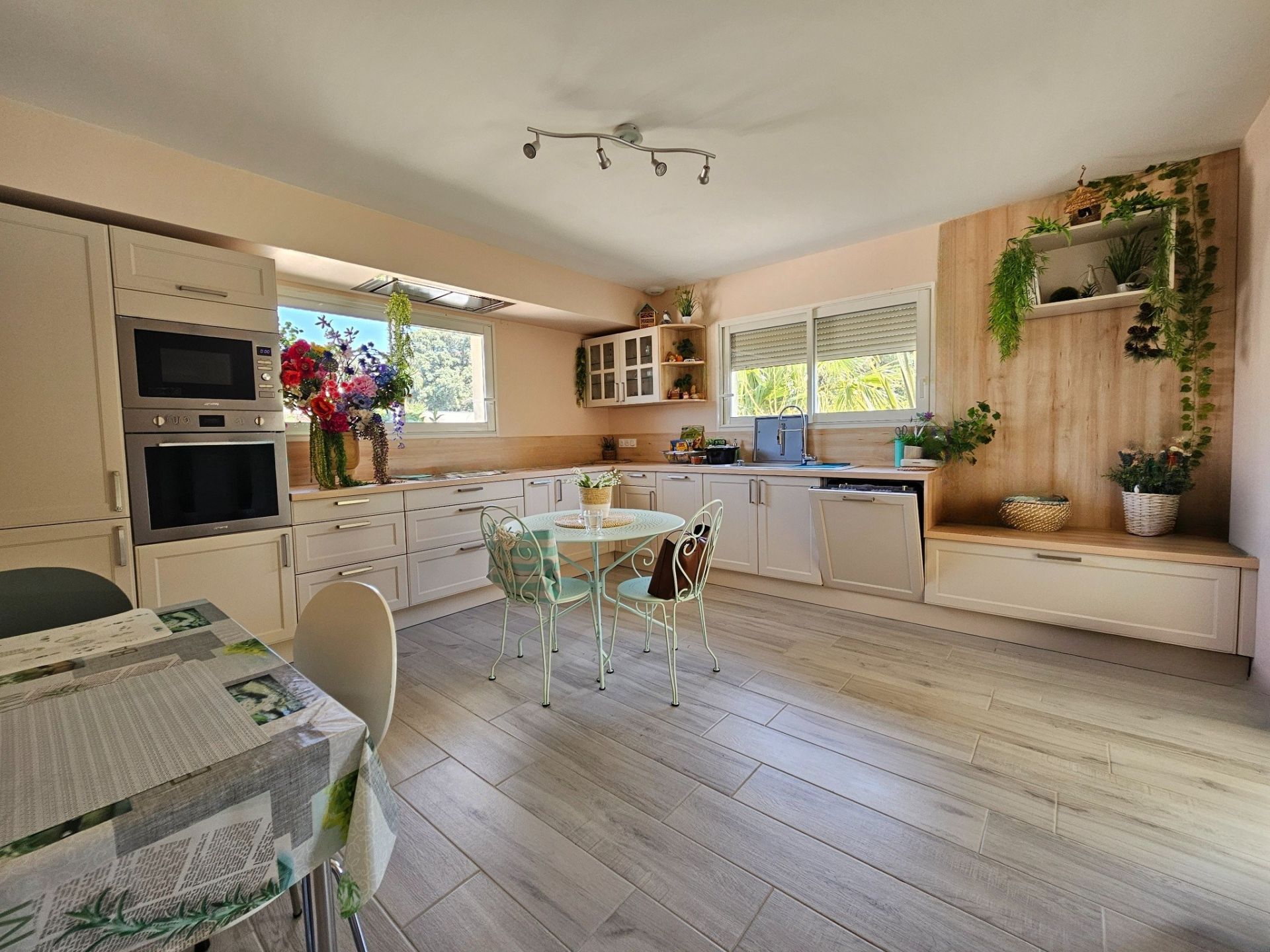 luxury house 4 Rooms for sale on PERPIGNAN (66000)