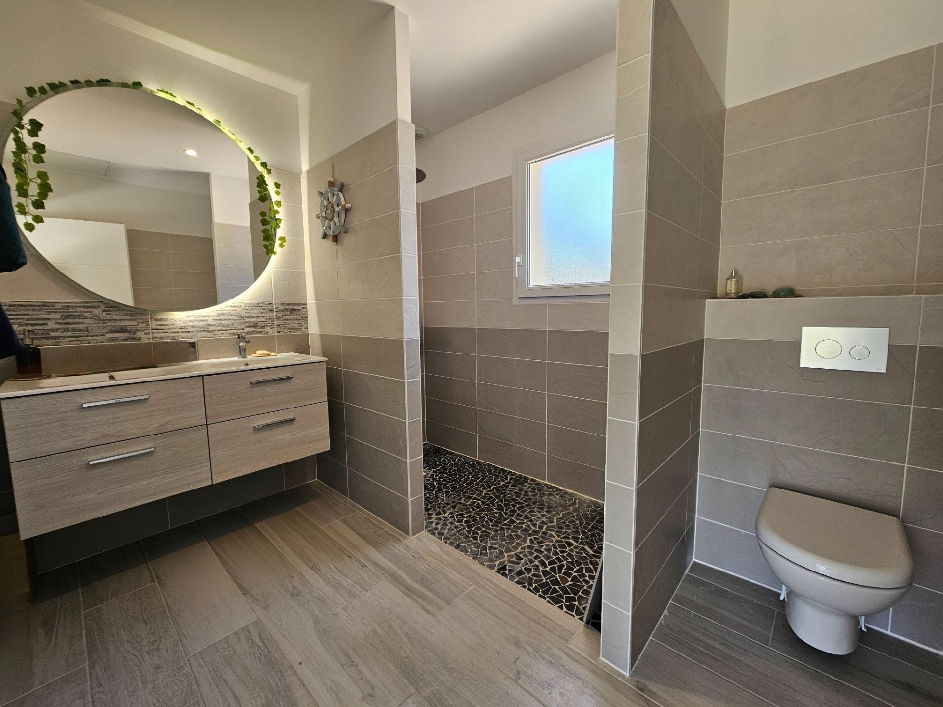 luxury house 4 Rooms for sale on PERPIGNAN (66000)
