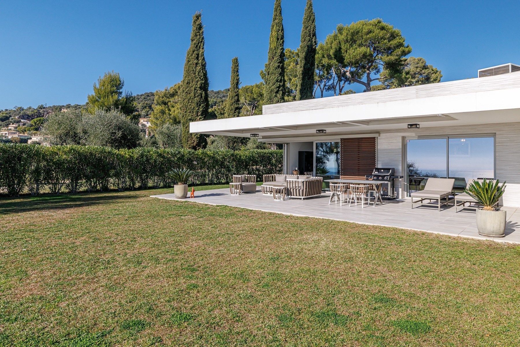luxury apartment 6 Rooms for sale on NICE (06000)