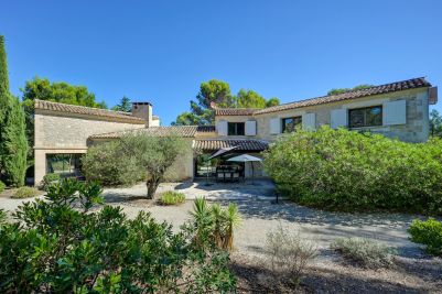 Vente Maison de luxe Eygalières 10&nbsp;Pièces 300&nbsp;m²