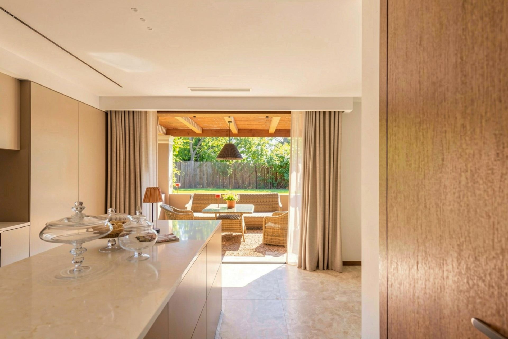 luxury house 6 Rooms for sale on LE PRADET (83220)