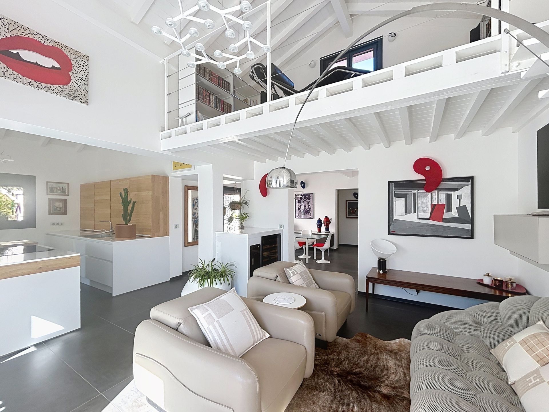 luxury house 7 Rooms for sale on ST JEAN DE LUZ (64500)