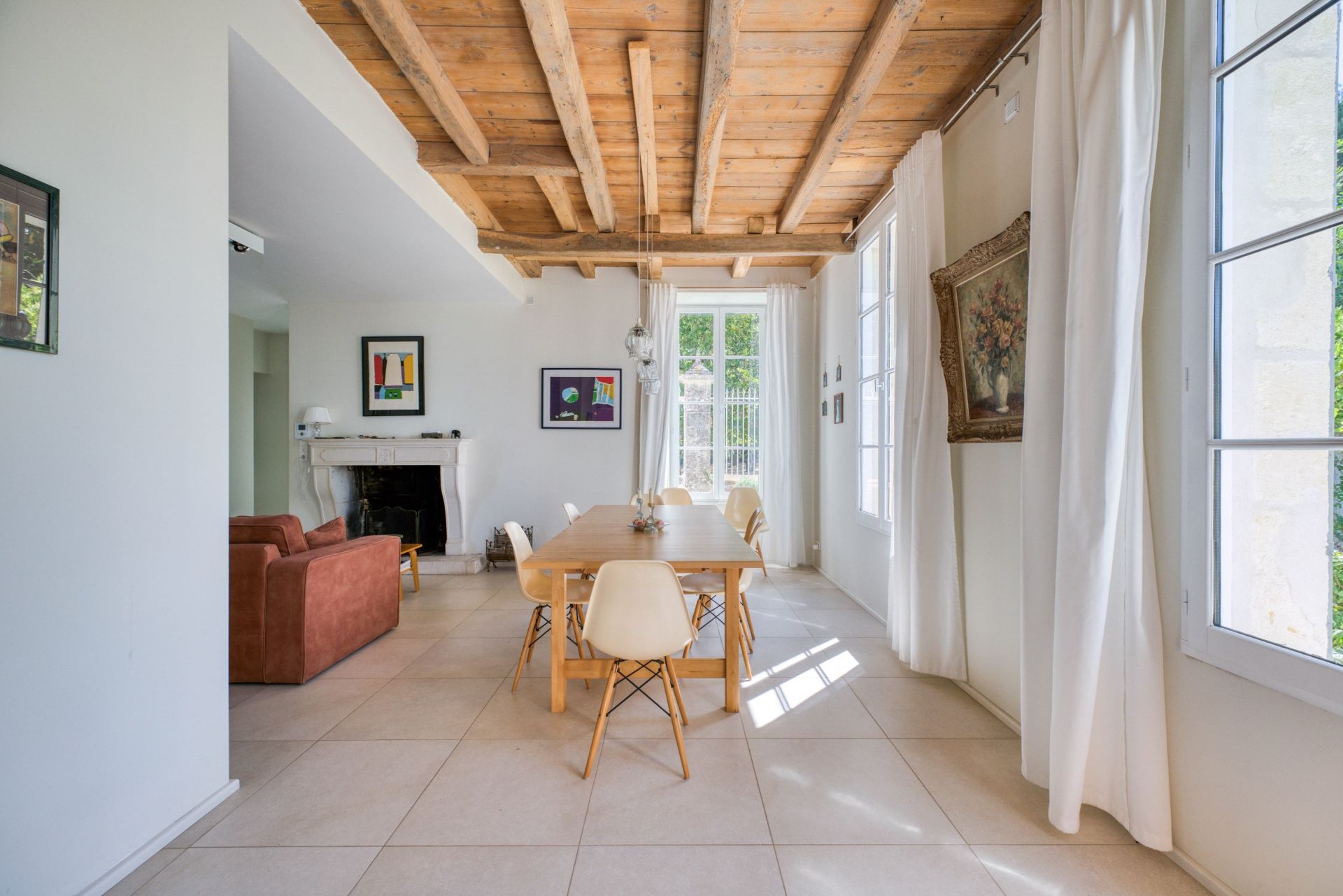 mansion 5 Rooms for sale on CABARIOT (17430)