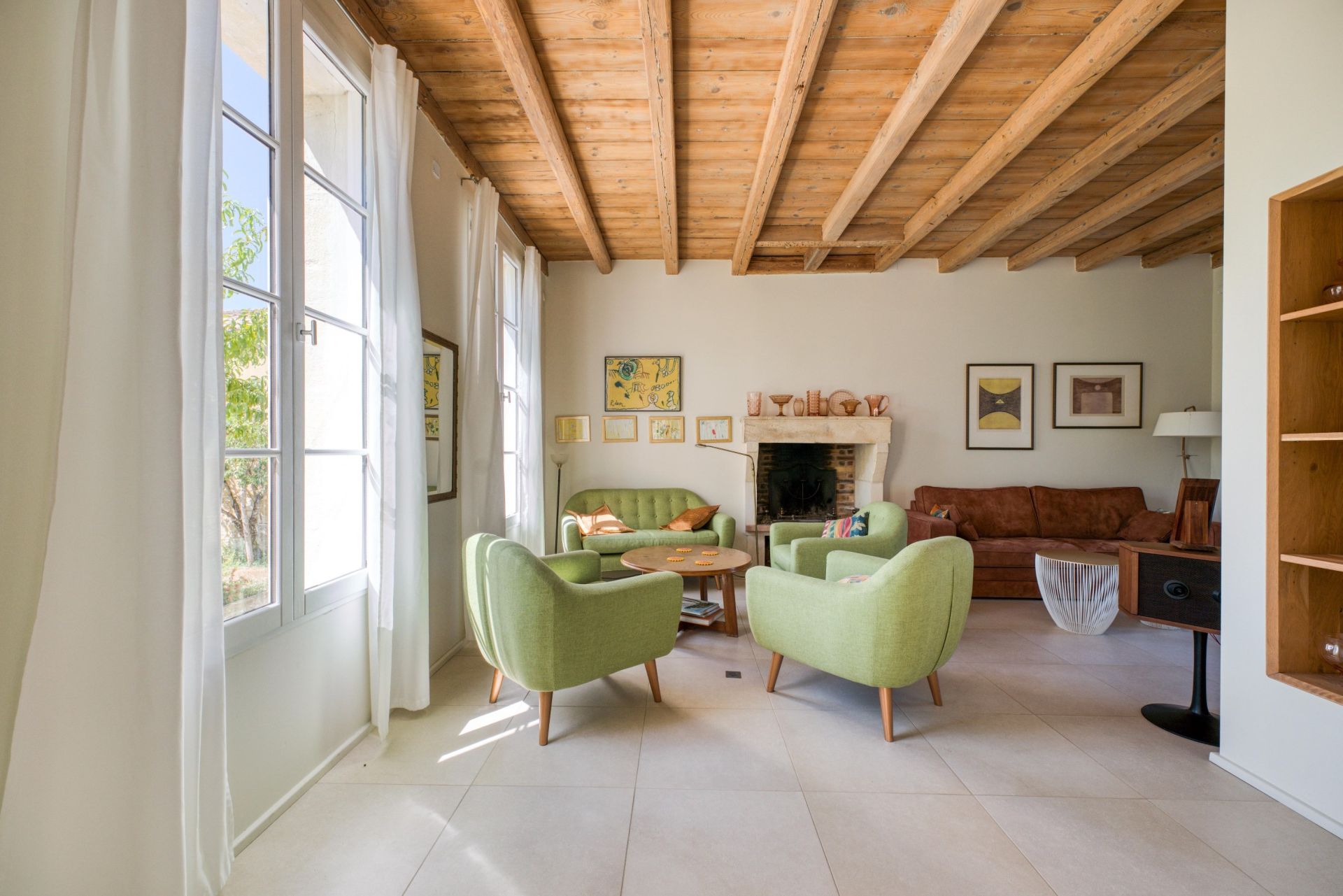 mansion 5 Rooms for sale on CABARIOT (17430)