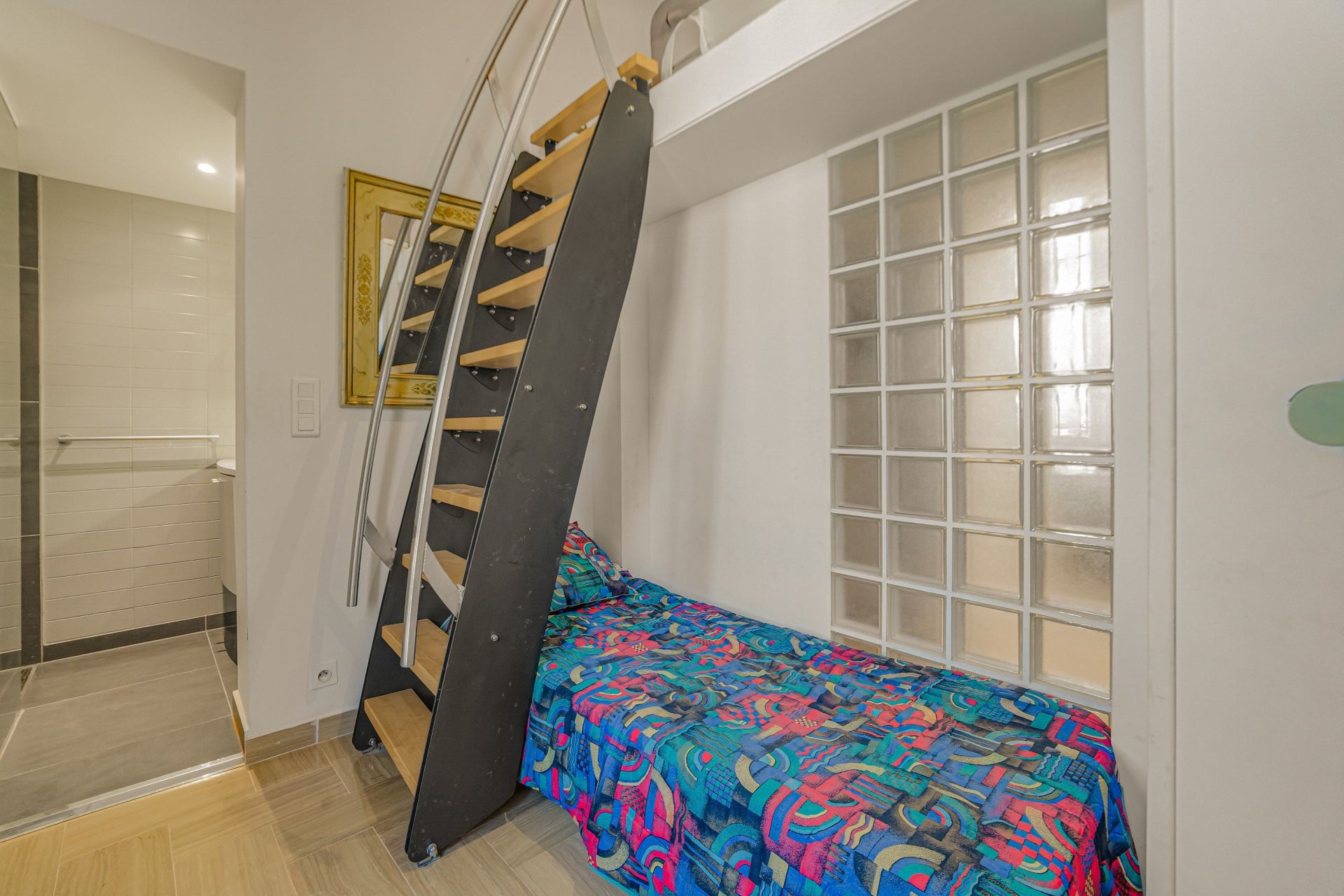 luxury provencale house 7 Rooms for sale on THEOULE SUR MER (06590)