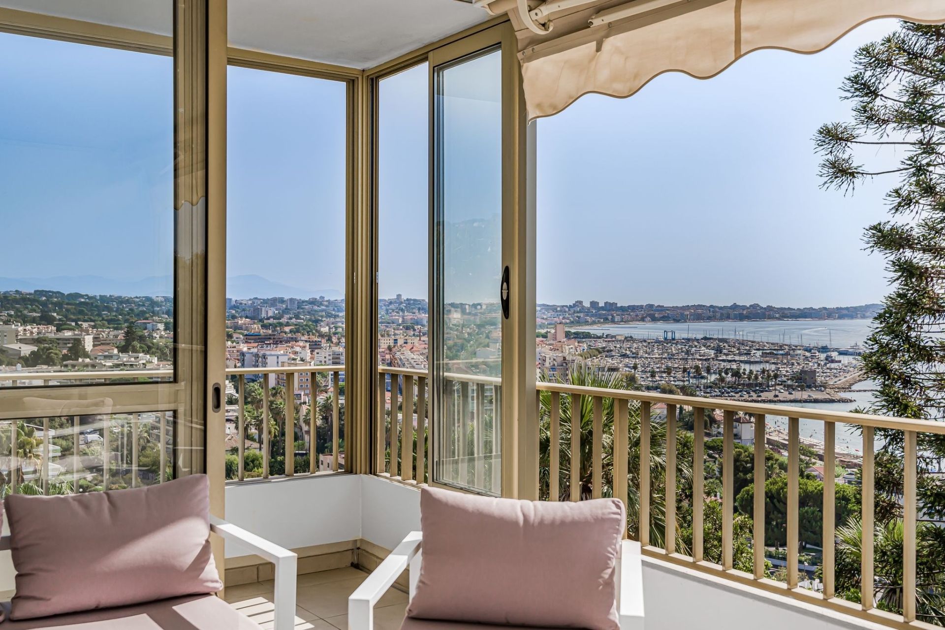 appartement de luxe 3 Pièces en vente sur LE GOLFE JUAN (06220)