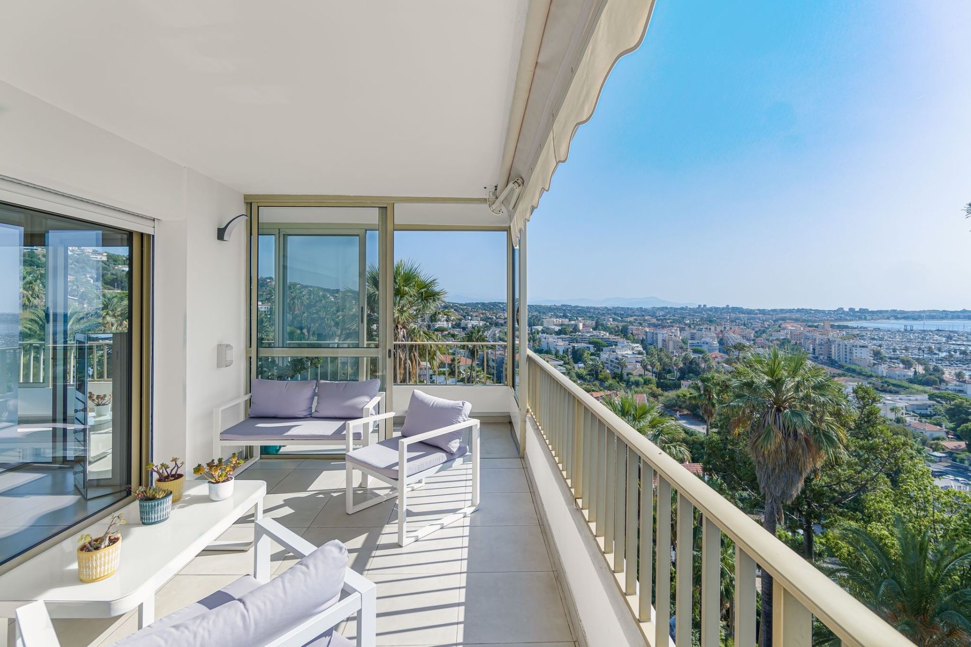 appartement de luxe 3 Pièces en vente sur LE GOLFE JUAN (06220)