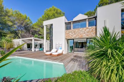 Sale Luxury house Aix-en-Provence 6&nbsp;Rooms 300&nbsp;m²