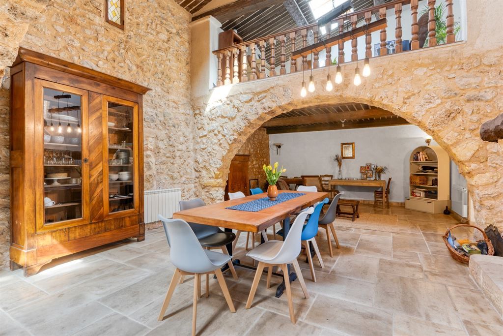 villa de luxe 6 Pièces en vente sur MONTAUROUX (83440)