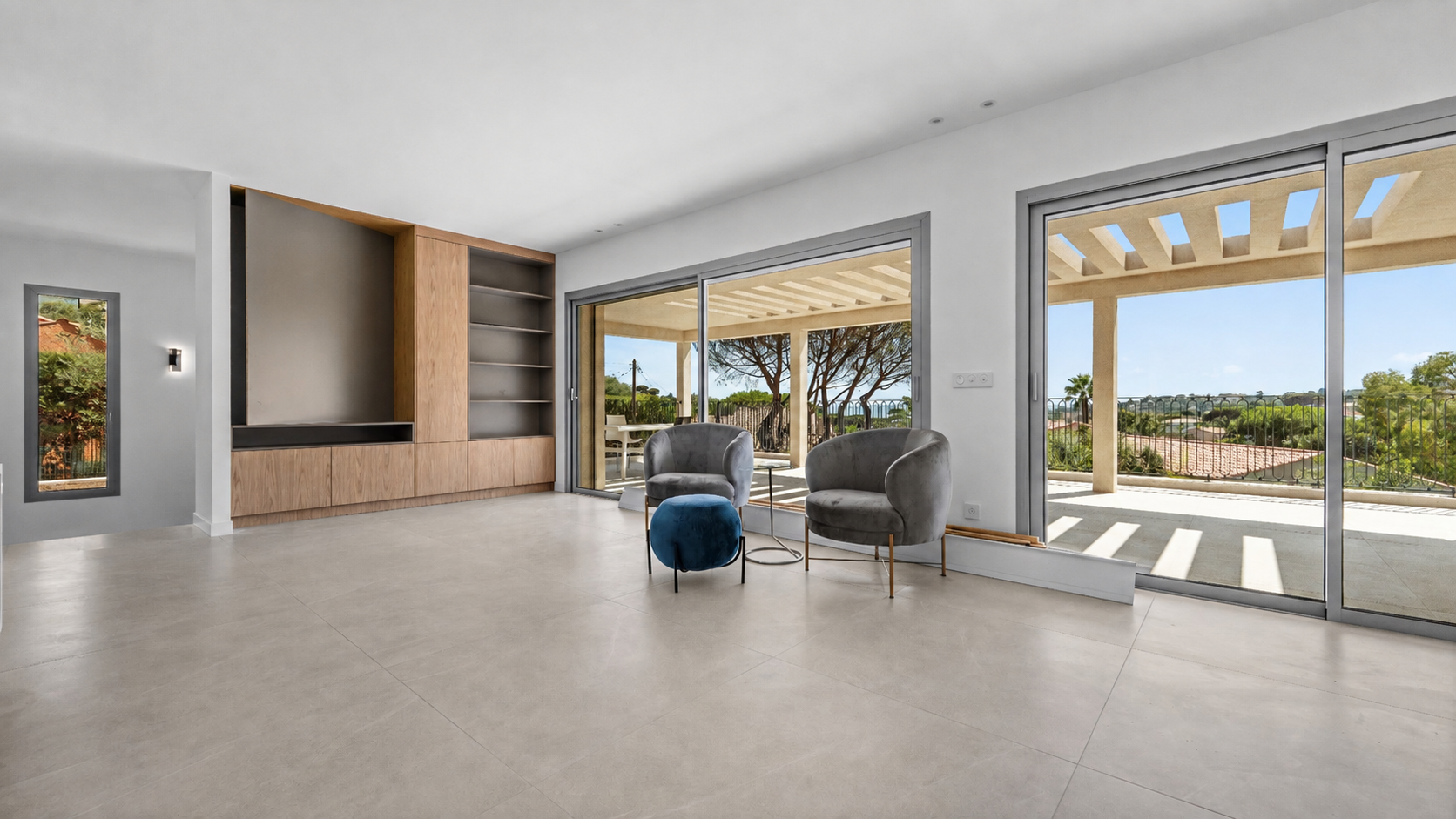 villa de luxe 7 Pièces en vente sur LES ISSAMBRES (83380)