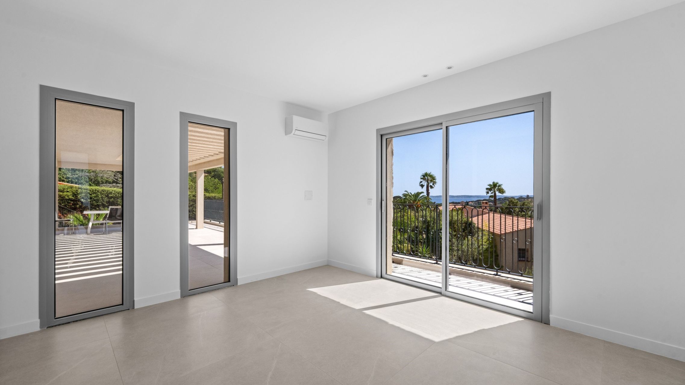 villa de luxe 7 Pièces en vente sur LES ISSAMBRES (83380)