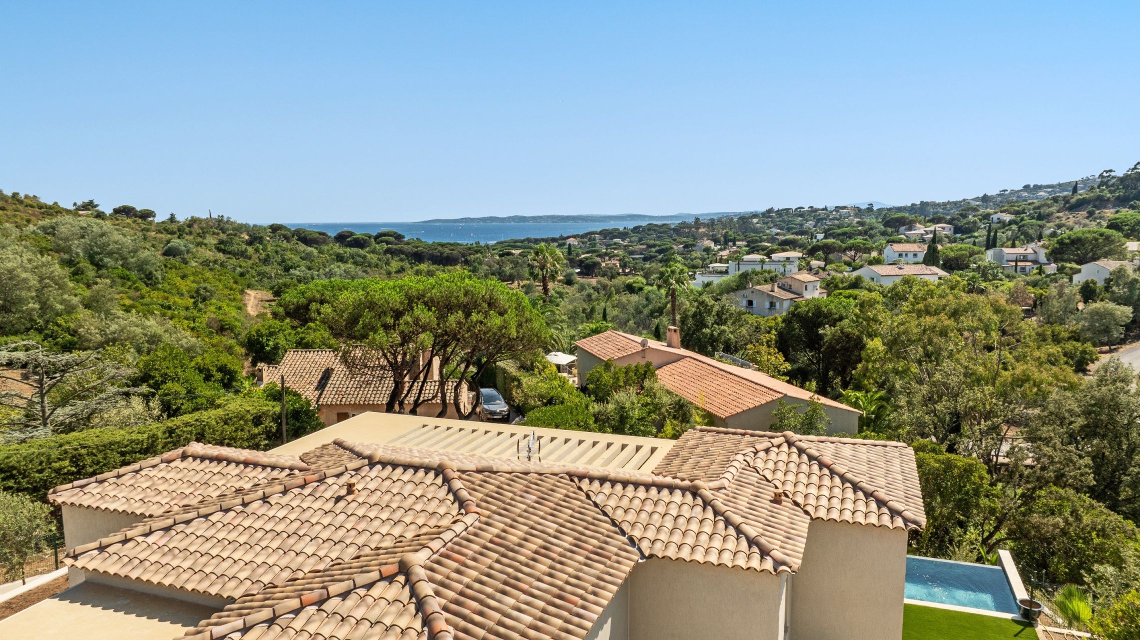 villa de luxe 7 Pièces en vente sur LES ISSAMBRES (83380)