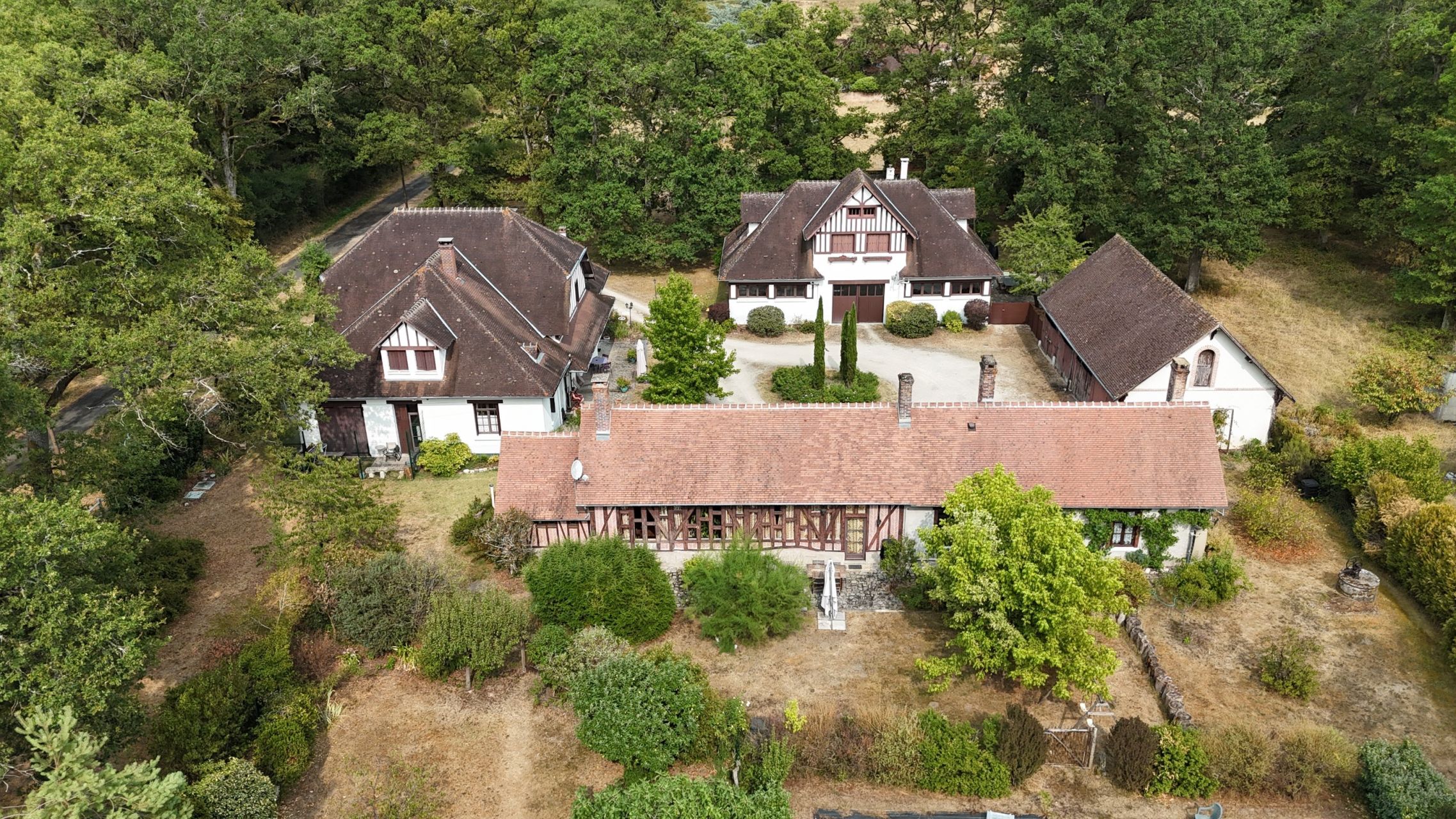 maison de luxe 21 Pièces en vente sur LIGNY LE RIBAULT (45240)