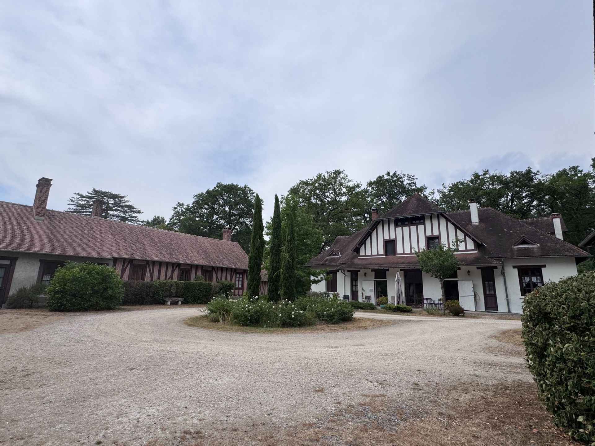 maison de luxe 21 Pièces en vente sur LIGNY LE RIBAULT (45240)