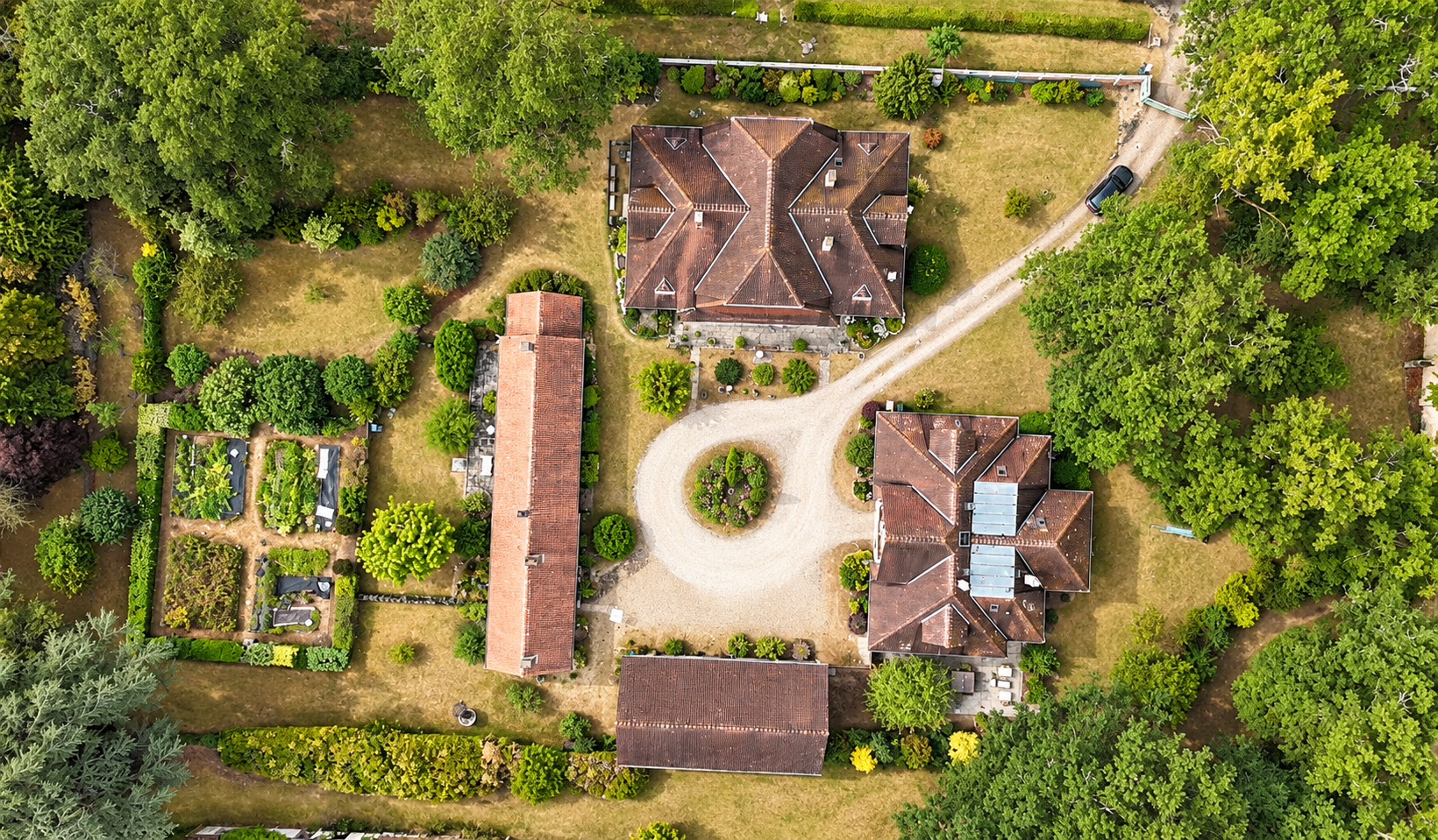 luxury house 21 Rooms for sale on LIGNY LE RIBAULT (45240)