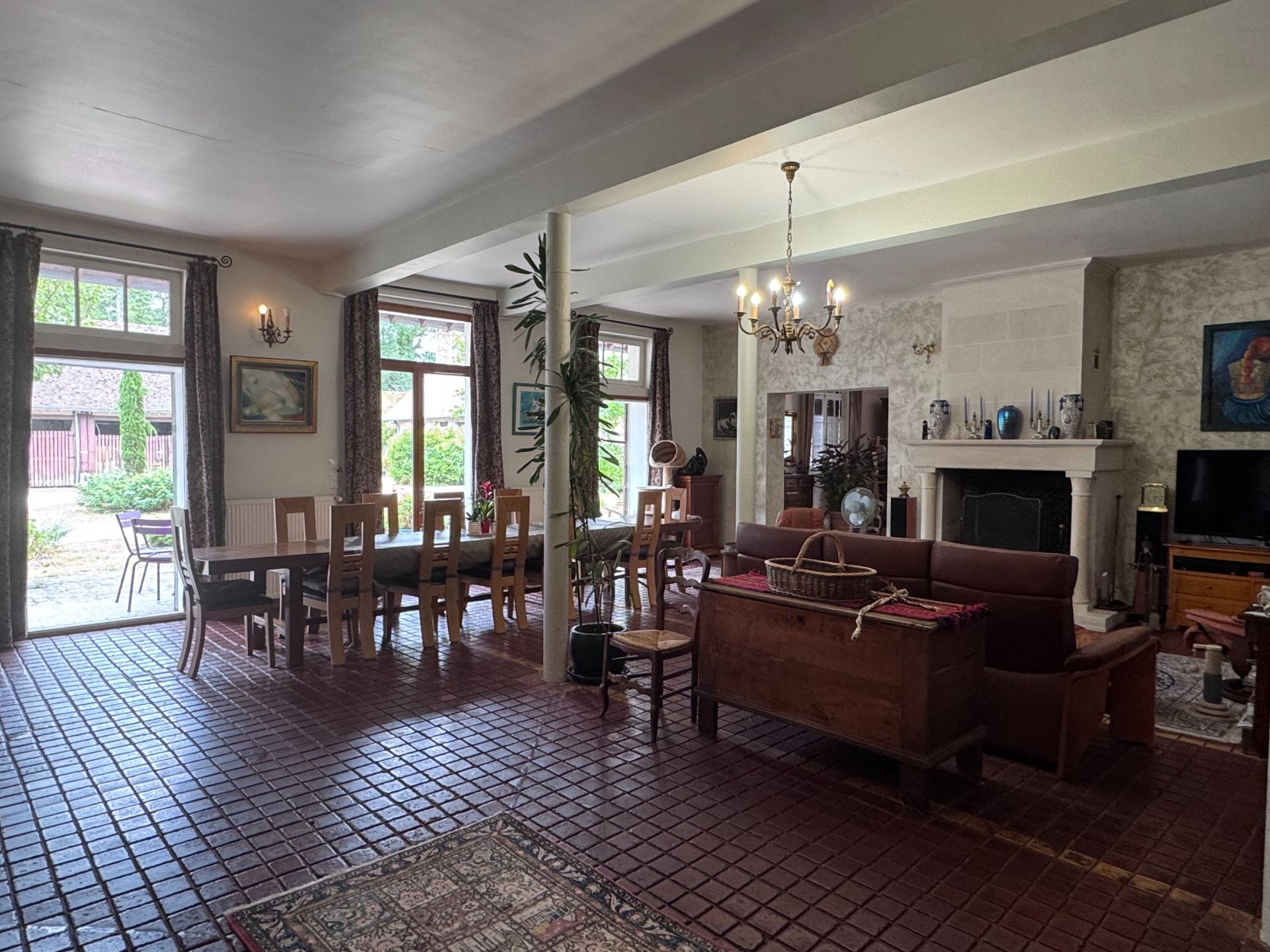 maison de luxe 21 Pièces en vente sur LIGNY LE RIBAULT (45240)