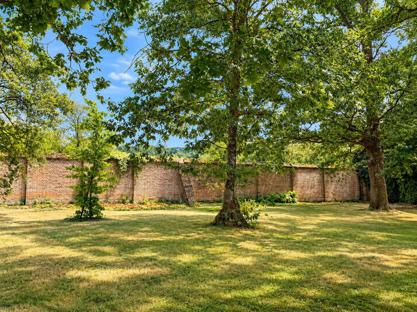 luxury house 21 Rooms for sale on LIGNY LE RIBAULT (45240)