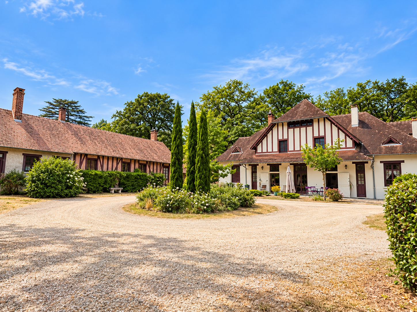 luxury house 21 Rooms for sale on LIGNY LE RIBAULT (45240)