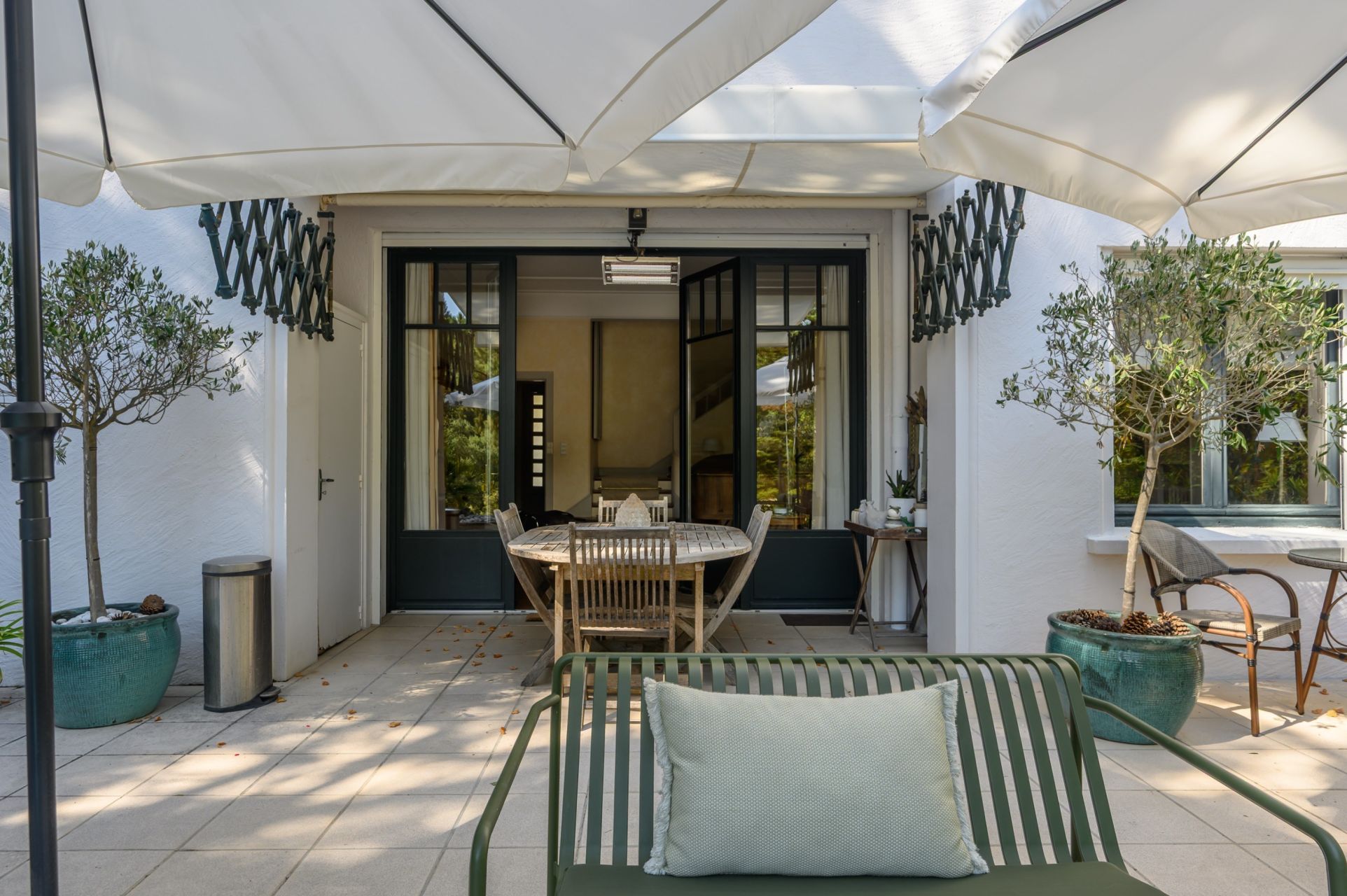 luxury property 10 Rooms for sale on LA BAULE (44500)