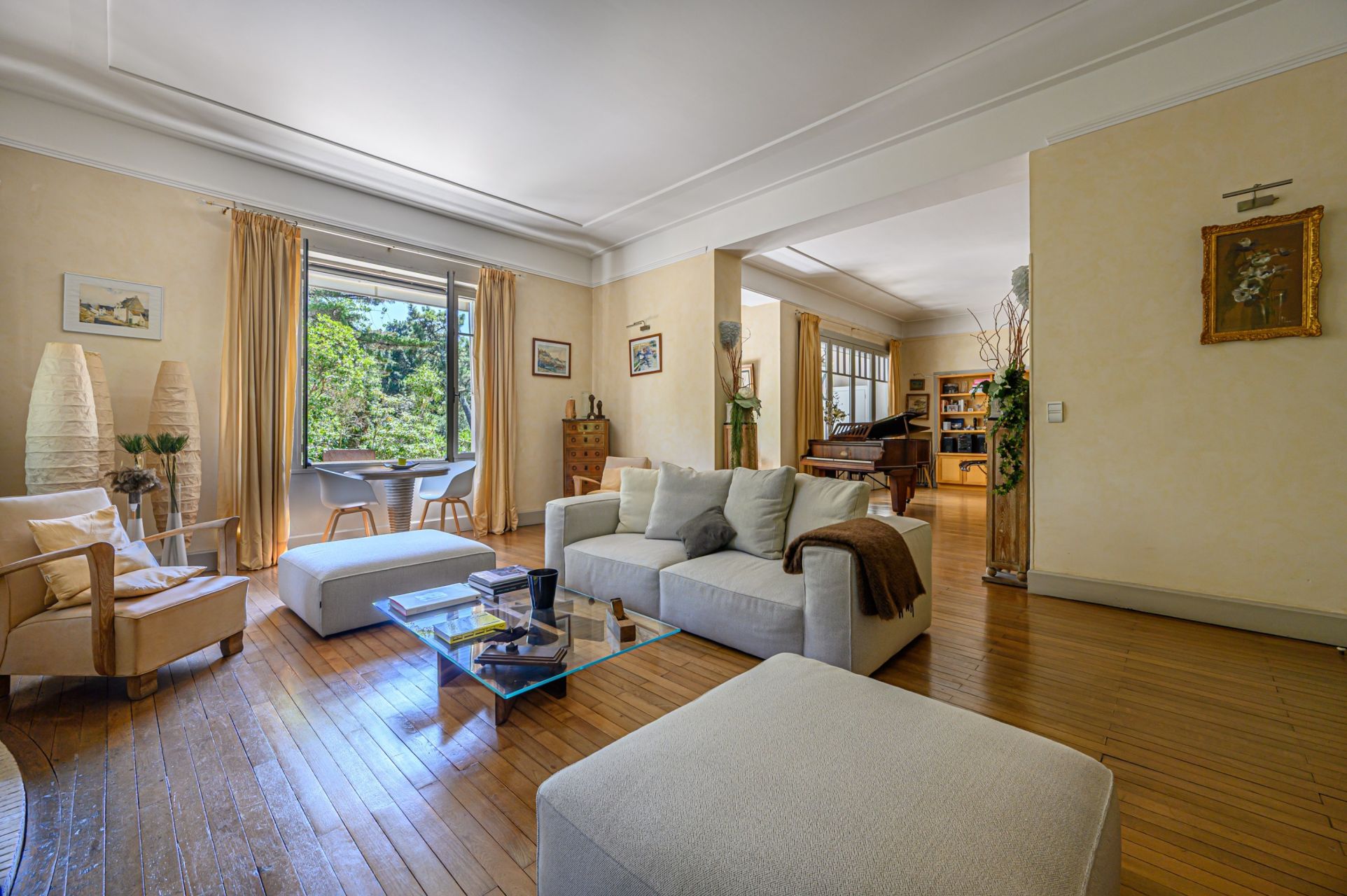 luxury property 10 Rooms for sale on LA BAULE (44500)