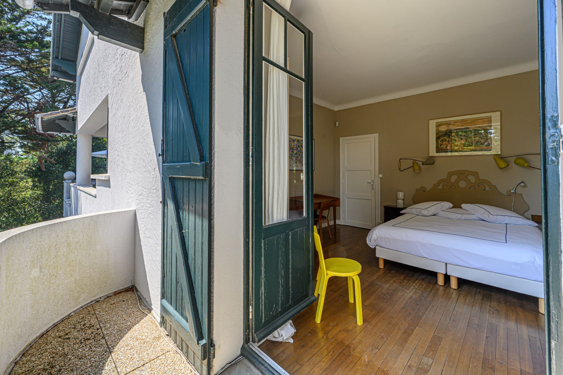 luxury property 10 Rooms for sale on LA BAULE (44500)