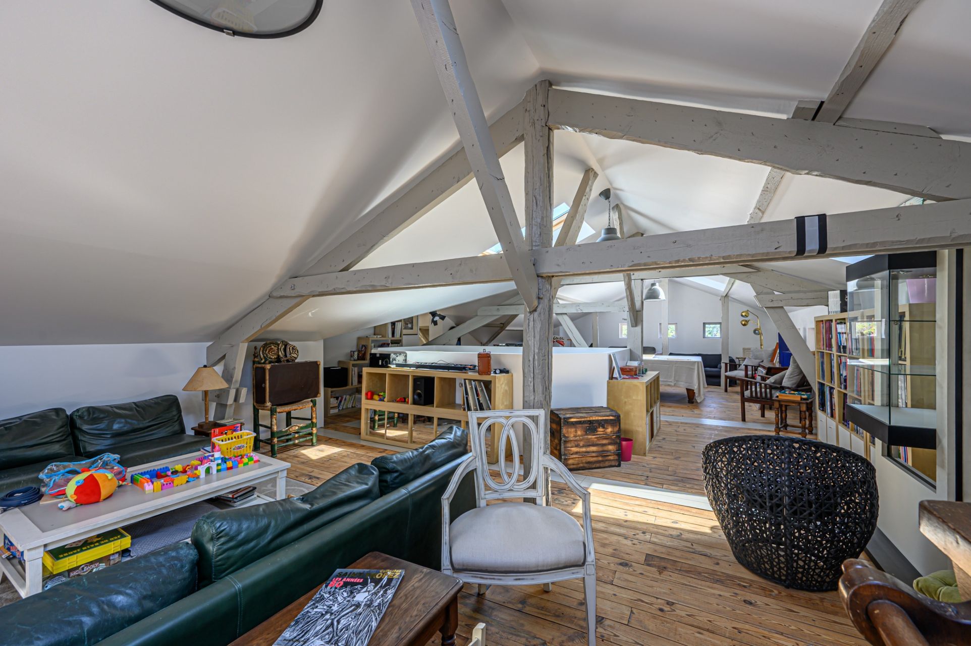 luxury property 10 Rooms for sale on LA BAULE (44500)