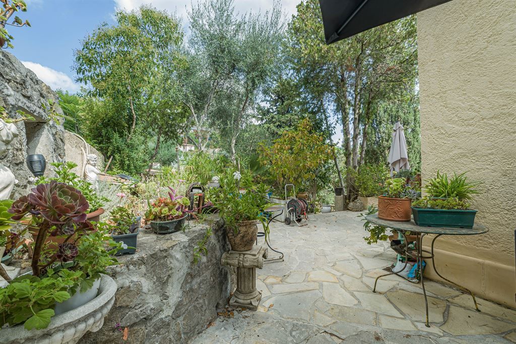 bastide 5 Pièces en vente sur MOUGINS (06250)