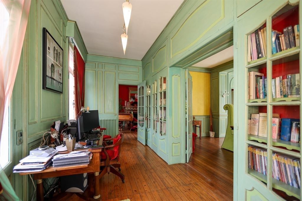 luxury house 5 Rooms for sale on WIMEREUX (62930)