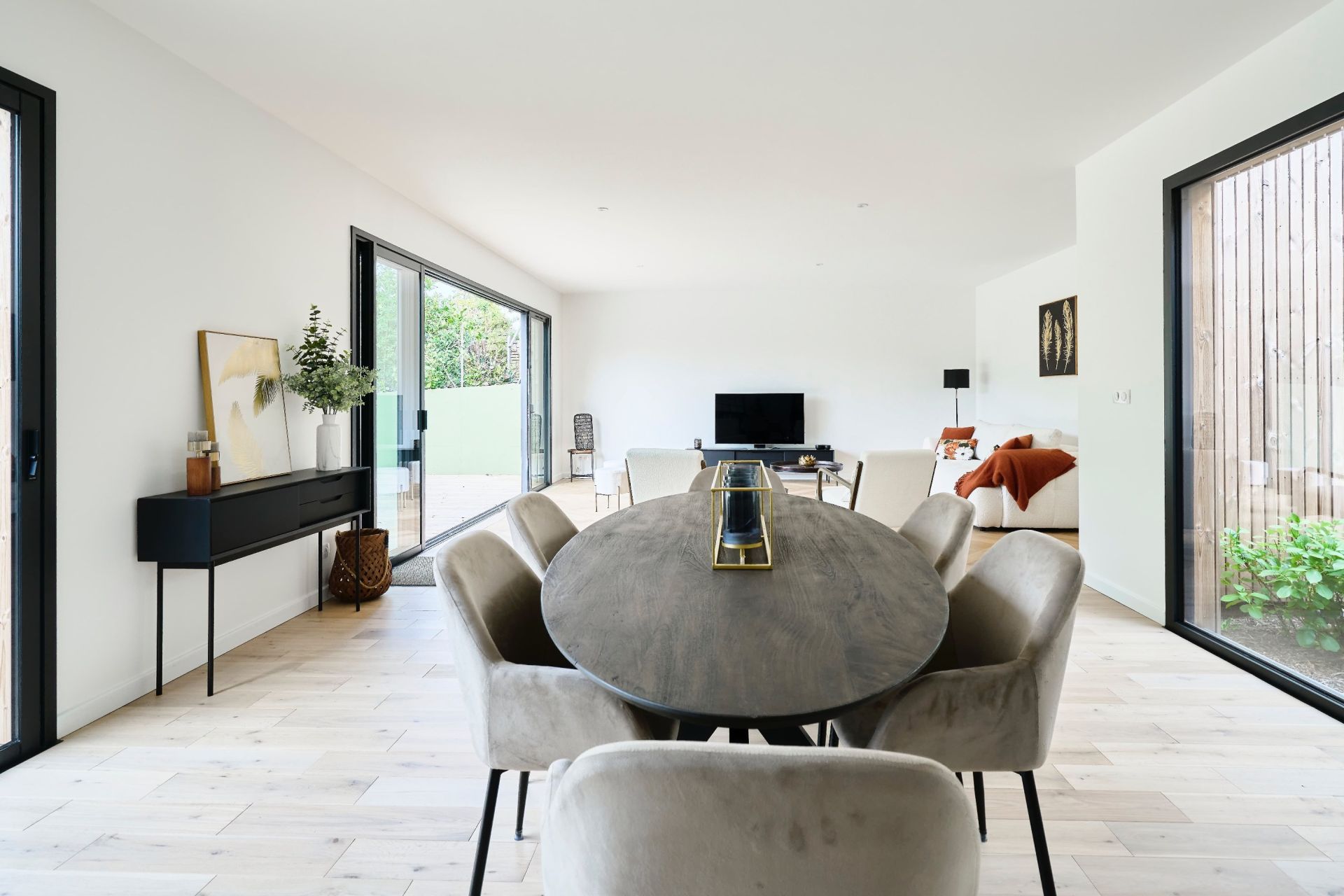 luxury house 7 Rooms for sale on MARCQ EN BAROEUL (59700)