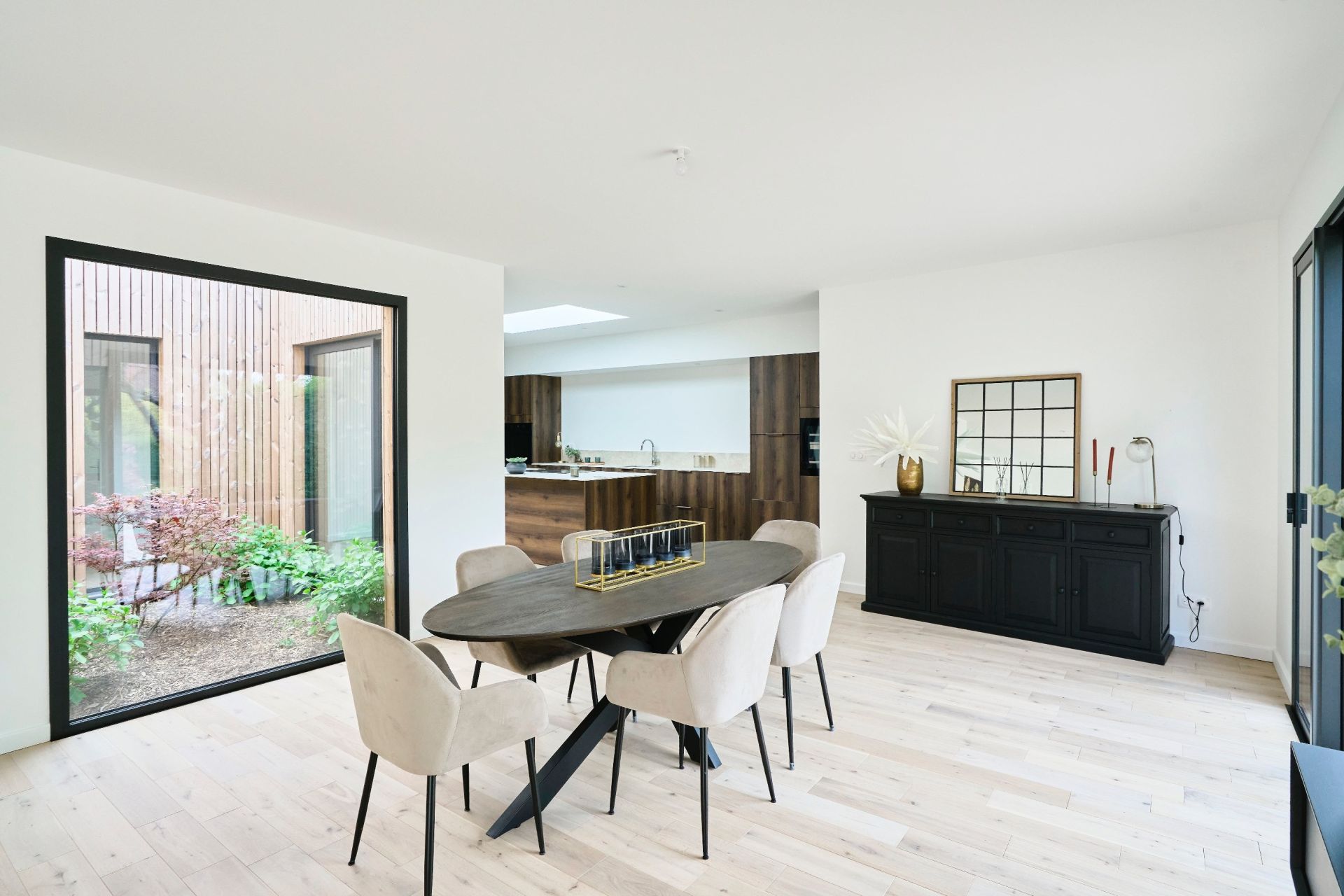 luxury house 7 Rooms for sale on MARCQ EN BAROEUL (59700)