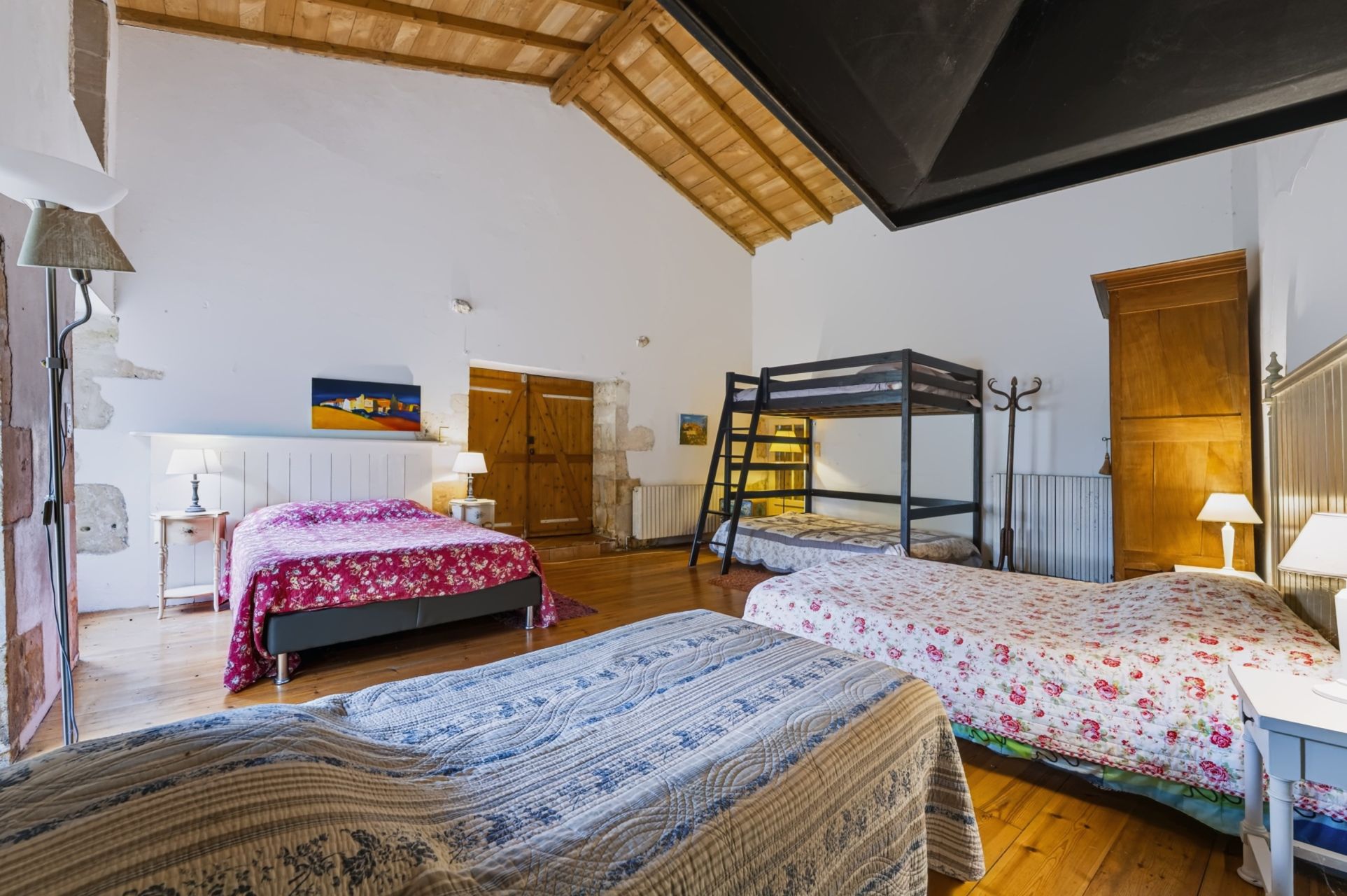 maison de luxe 17 Pièces en vente sur ST HIPPOLYTE (17430)