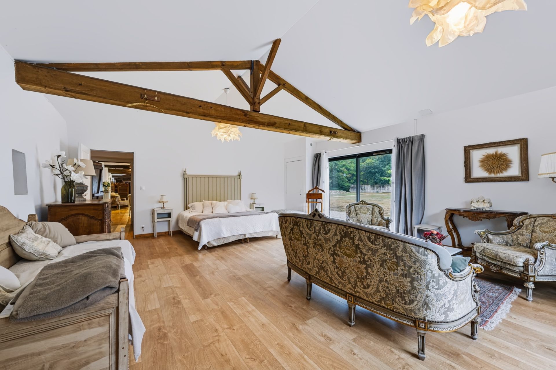 maison de luxe 17 Pièces en vente sur ST HIPPOLYTE (17430)