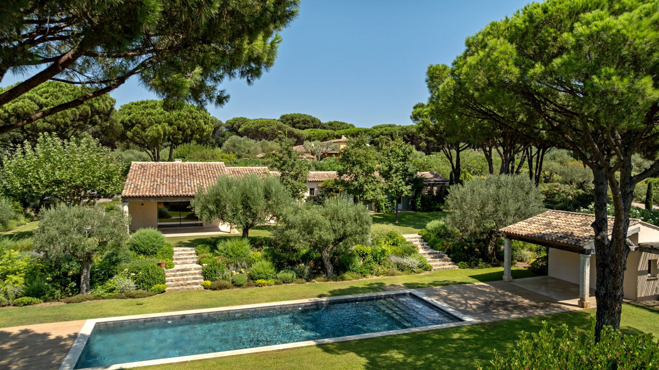 maison provençale de luxe 13 Pièces en vente sur ST TROPEZ (83990)