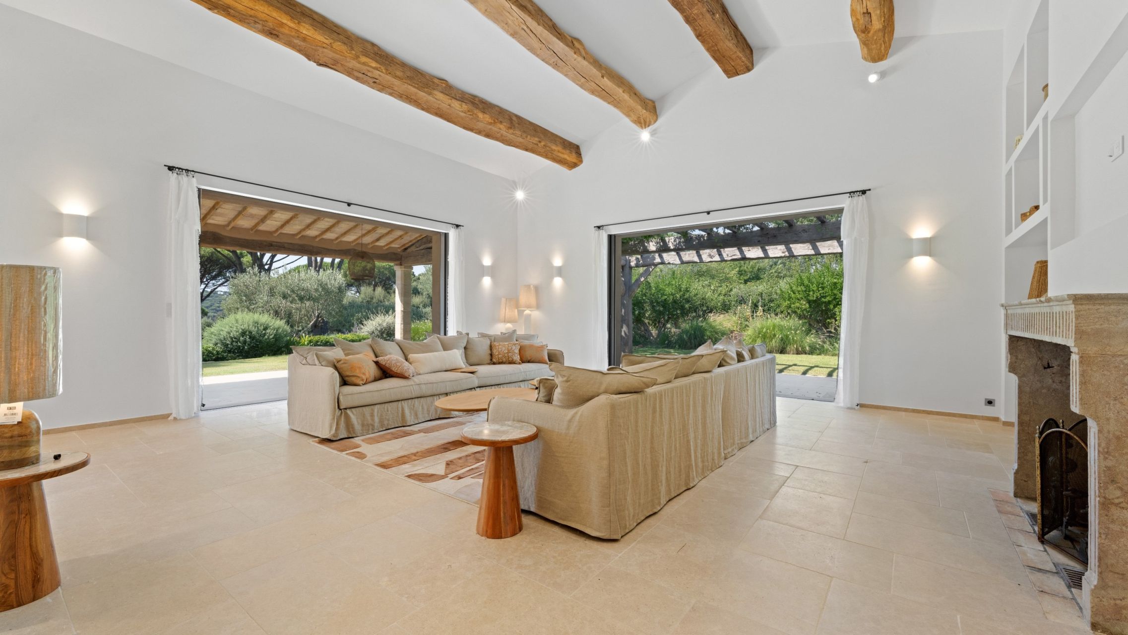 maison provençale de luxe 13 Pièces en vente sur ST TROPEZ (83990)