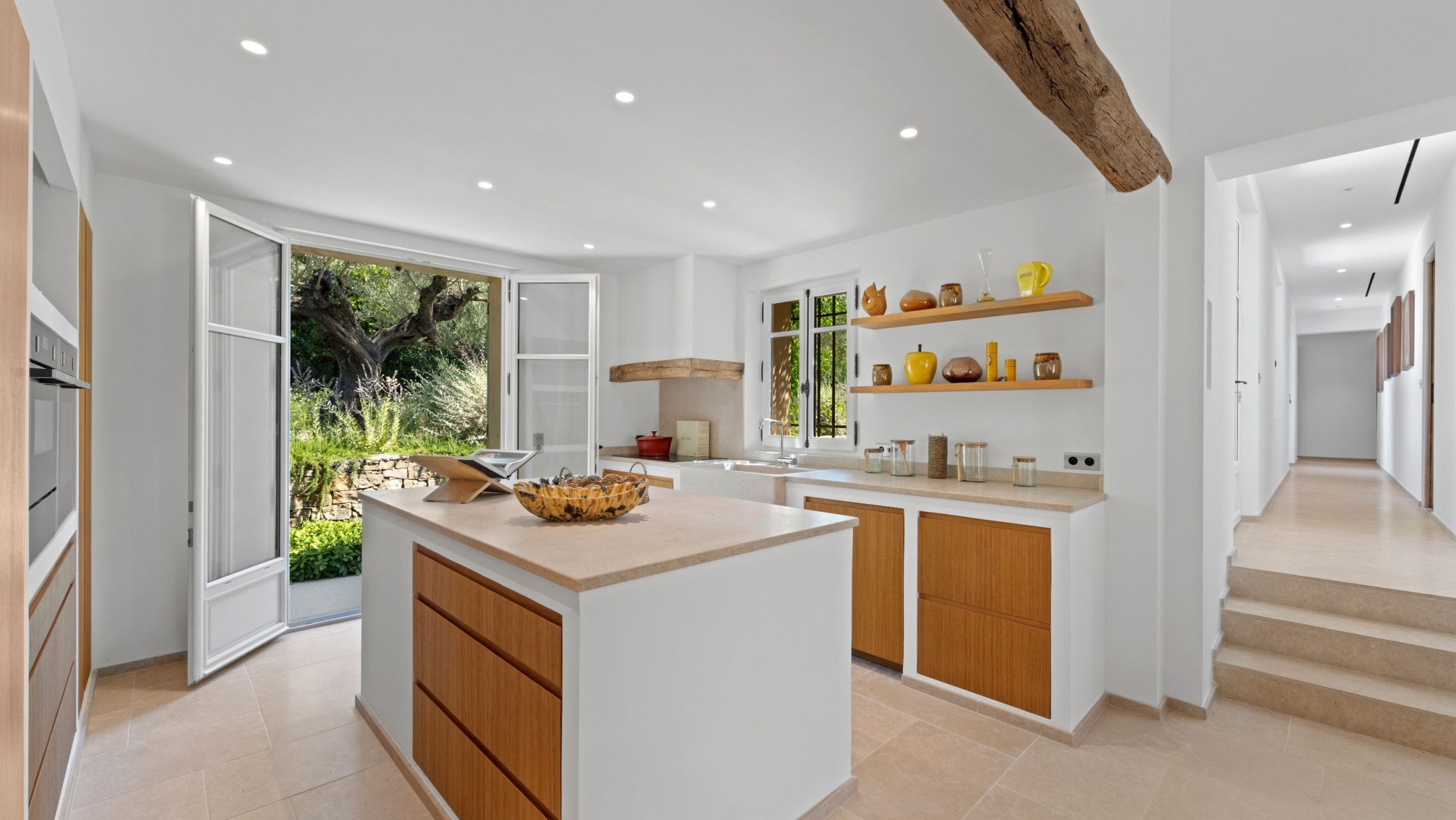 maison provençale de luxe 13 Pièces en vente sur ST TROPEZ (83990)