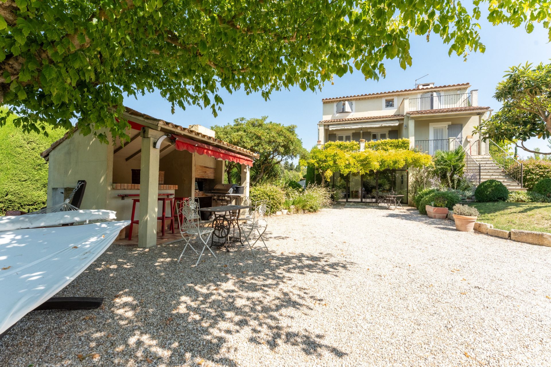 maison traditionnelle de luxe 8 Pièces en vente sur FONTVIEILLE (13990)