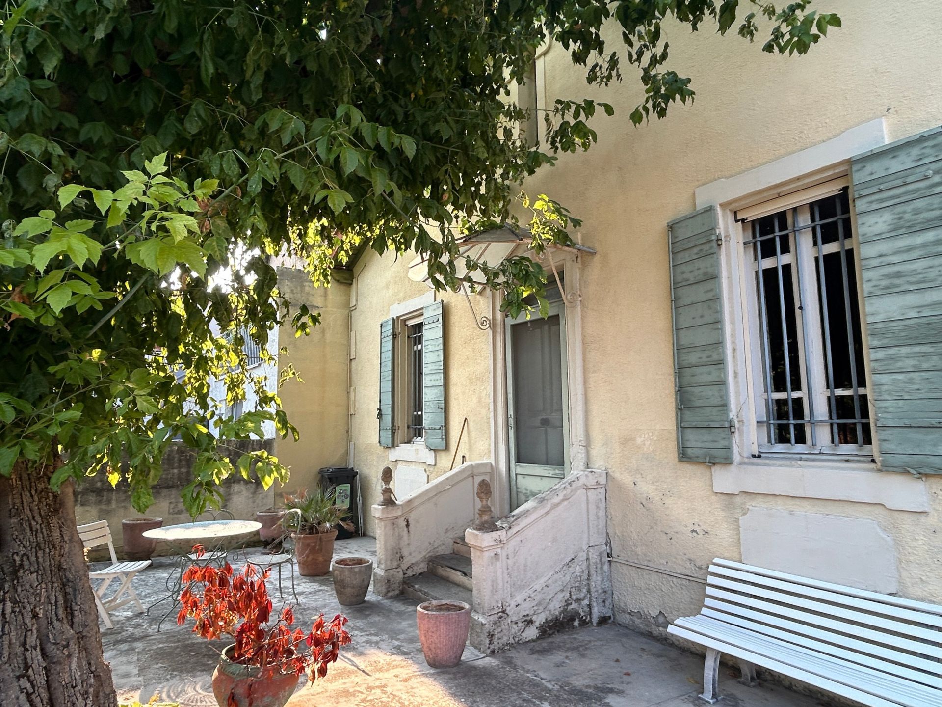  5 Rooms for sale on ST REMY DE PROVENCE (13210)