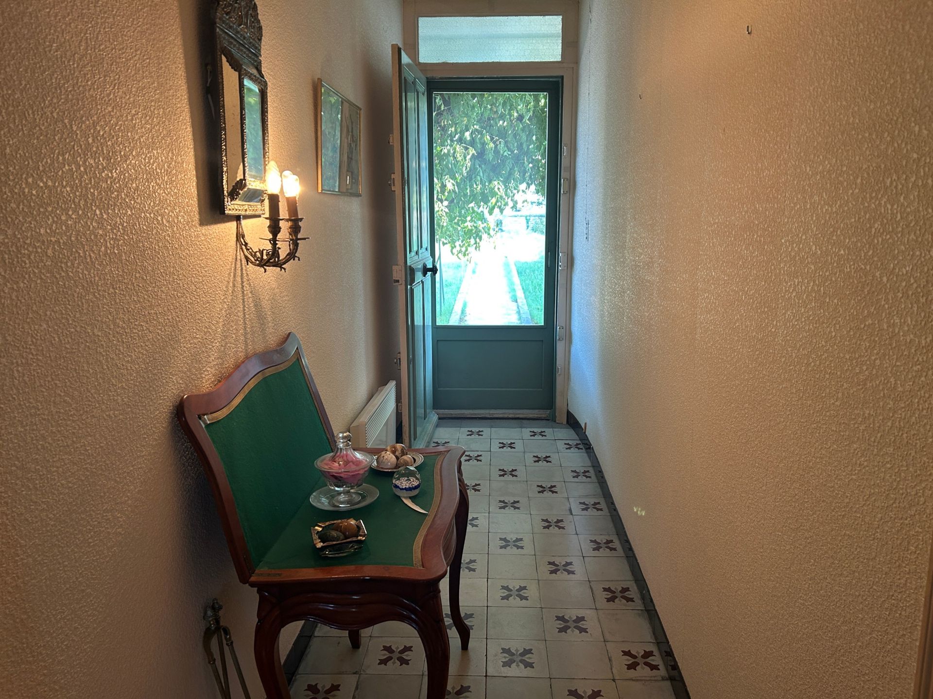  5 Rooms for sale on ST REMY DE PROVENCE (13210)