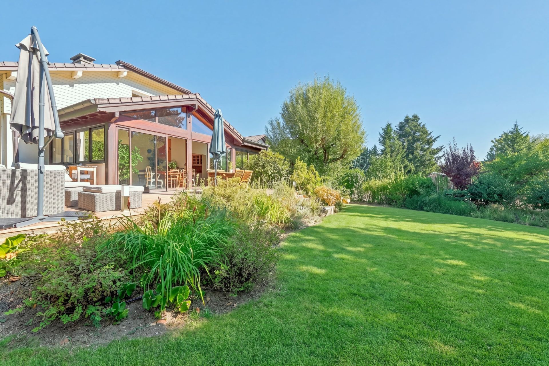 maison de luxe 8 Pièces en vente sur DIVONNE LES BAINS (01220)